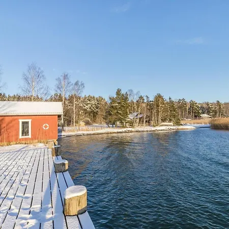 Dom wakacyjny Kaasavuoren Ranta By Interhome Roeoelae